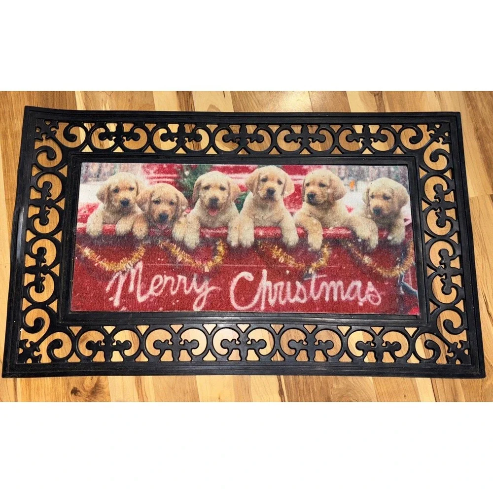 Evergreen Sassafras Changeable Mat and Christmas Labrador Retrievers Insert.